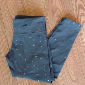 Nancy Rose Performance Metallic Star Print Legging